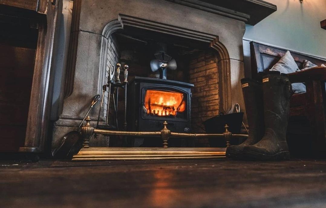 Peak District, The Greyhound Inn, Warslow Circa 1750 Εξωτερικό φωτογραφία